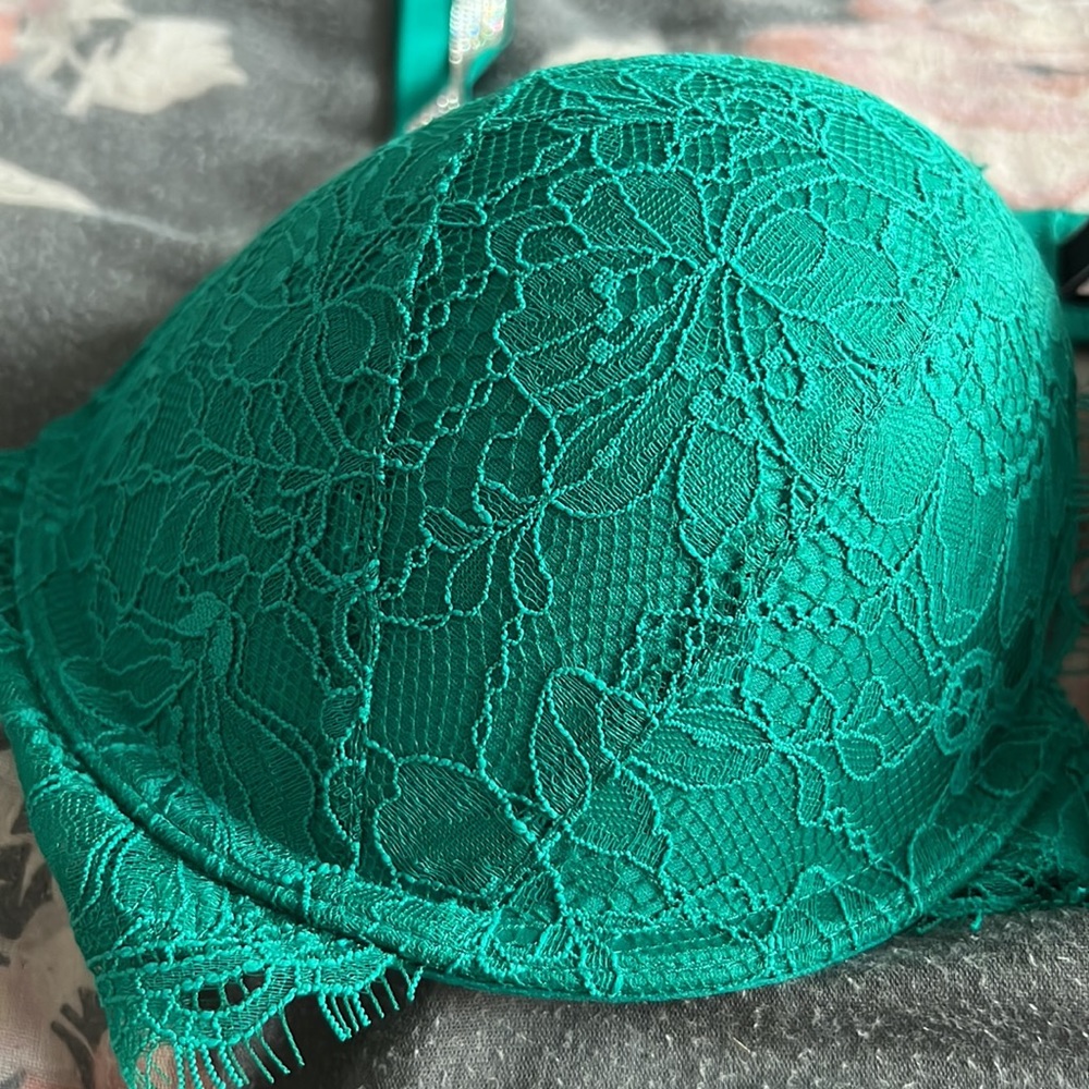 Bombshell shine strap - Picture 2 of 11